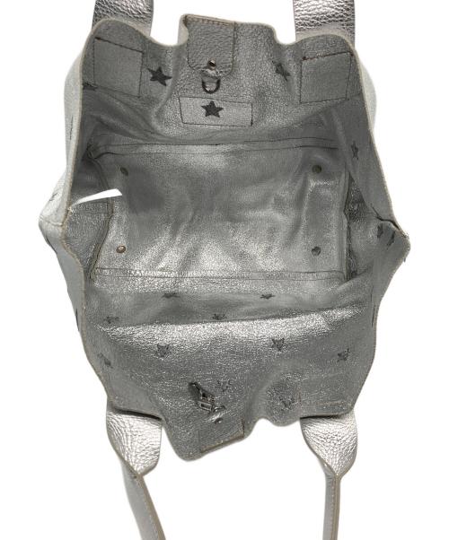 NUR DONATELLA LUCCHI（ヌールドナテッラルッキ）NUR donatella lucchi (ヌールドナテッラルッキ) スター刺繍メタリックトートバッグ シルバーの古着・服飾アイテム