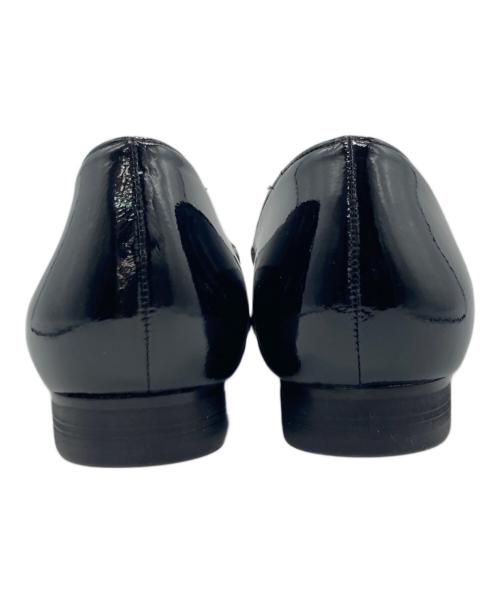 OHGA（オオガ）OHGA (オオガ) ポインテッドトゥパテントパンプス ブラック サイズ:23cmの古着・服飾アイテム