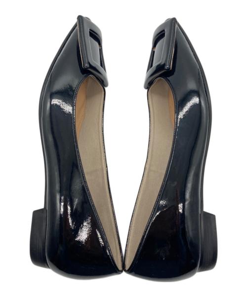 OHGA（オオガ）OHGA (オオガ) ポインテッドトゥパテントパンプス ブラック サイズ:23cmの古着・服飾アイテム