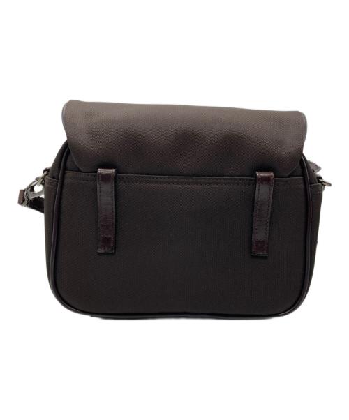 ISSEY MIYAKE（イッセイミヤケ）ISSEY MIYAKE (イッセイミヤケ) ショルダーバッグ ブラウンの古着・服飾アイテム