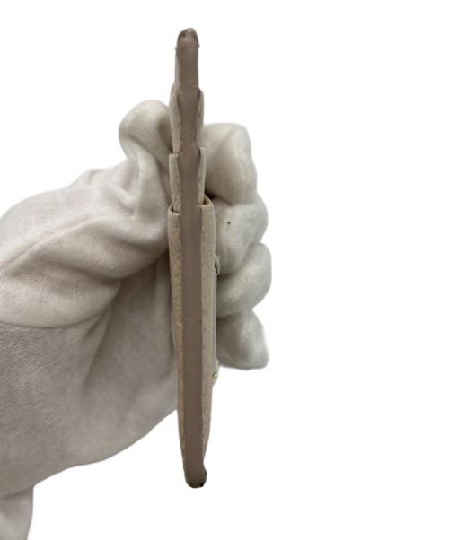 Maison Margiela（メゾンマルジェラ）Maison Margiela (メゾンマルジェラ) カードケース ベージュの古着・服飾アイテム