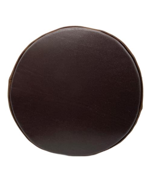 huw（ヒュー）huw (ヒュー) bow bag/ワンショルダーバッグ ブラウンの古着・服飾アイテム