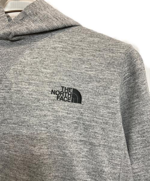 THE NORTH FACE（ザ ノース フェイス）THE NORTH FACE (ザ ノース フェイス) バックスクエアロゴフーディ グレー サイズ:Ｍの古着・服飾アイテム
