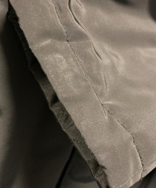 Eddie Bauer（エディーバウアー）Eddie Bauer (エディーバウアー) リバーシブルジャケット グレー×ブラック サイズ:Mの古着・服飾アイテム