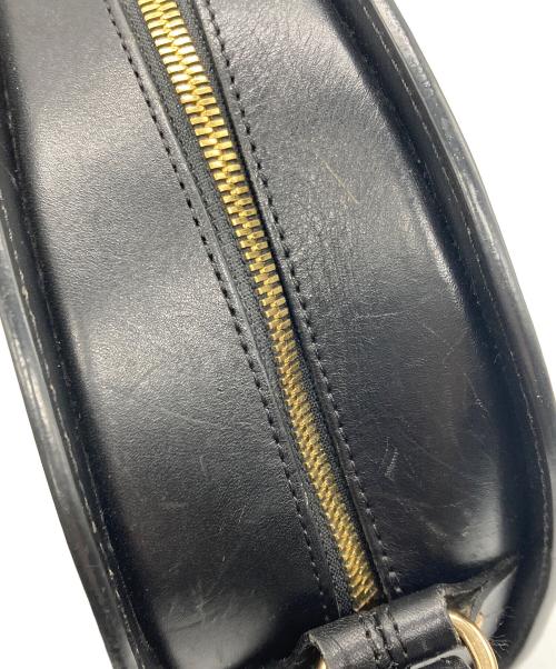 A.P.C.（アーペーセー）A.P.C. (アーペーセー) ハーフムーンショルダーバッグ ブラックの古着・服飾アイテム