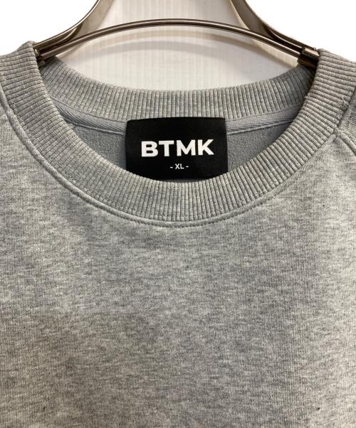 btmk（ビーティーエムケー）btmk (ビーティーエムケー) スウェット グレー サイズ:XLの古着・服飾アイテム