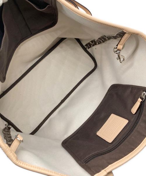 COACH（コーチ）COACH (コーチ) シグネチャートートバッグ ブラウン×アイボリーの古着・服飾アイテム