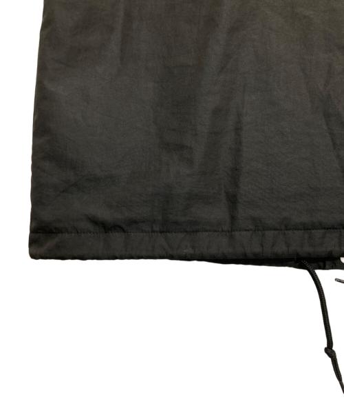 GROUND Y（グラウンドワイ）GROUND Y (グラウンドワイ) New Era (ニューエラ) バックロゴプリントコーチジャケット ブラック サイズ:Mの古着・服飾アイテム