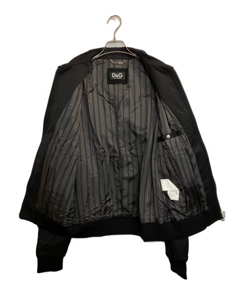 DOLCE & GABBANA（ドルチェ＆ガッバーナ）DOLCE & GABBANA (ドルチェ＆ガッバーナ) ワンポイント刺繍ジップジャケット ブラック サイズ:52の古着・服飾アイテム