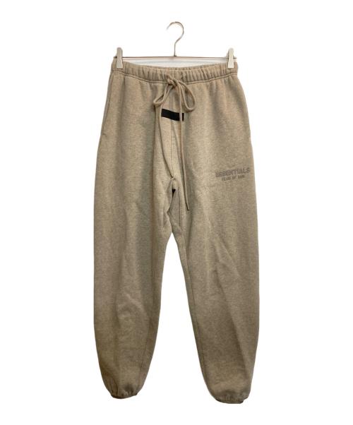 FOG ESSENTIALS（フィアオブゴッド エッセンシャル）FOG ESSENTIALS (フィアオブゴッド エッセンシャル) フロントラバーロゴスウェットパンツ ベージュ サイズ:XSの古着・服飾アイテム