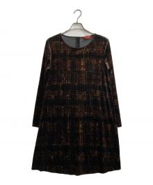 MaxMara（マックスマーラ）の古着「ベロアワンピース」｜ブラック