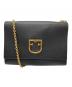 FURLA（フルラ）の古着「チェーンショルダーFロゴフラップバッグ」｜ブラック
