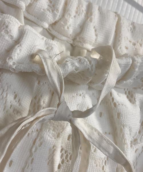 GRACE CONTINENTAL（（グレースコンチネンタル）GRACE CONTINENTAL (（グレースコンチネンタル) レースワイドパンツ ホワイト サイズ:36の古着・服飾アイテム