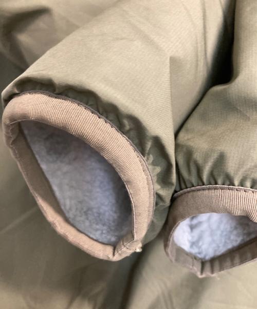NIKE（ナイキ）NIKE (ナイキ) AS M NK CLUB+ WINTER TOP REV アイボリー×カーキ サイズ:Ｍの古着・服飾アイテム