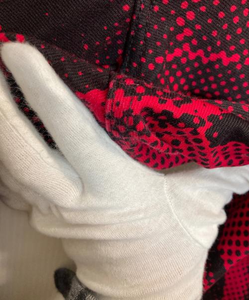 SUPREME（シュプリーム）SUPREME (シュプリーム) Jean Paul GAULTIER (ジャンポールゴルチェ) 19SS Fuck Racism Jean ブラック×レッド サイズ:32の古着・服飾アイテム