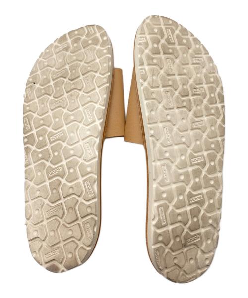 HENDER SCHEME（エンダースキーマ）HENDER SCHEME (エンダースキーマ) レザーフラットサンダル ベージュ サイズ:-の古着・服飾アイテム