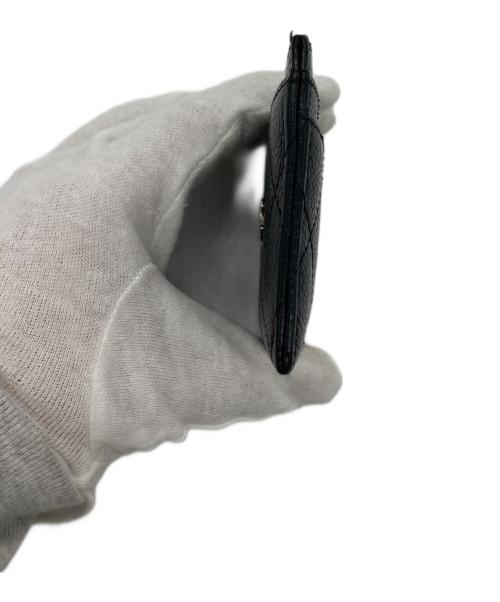 CHANEL（シャネル）CHANEL (シャネル) キャビアスキンマトラッセカードケース ブラックの古着・服飾アイテム