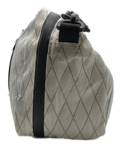 and wander（アンドワンダー）and wander (アンドワンダー) X-pack TOOL BAG / ショルダーバッグ ホワイトの古着・服飾アイテム