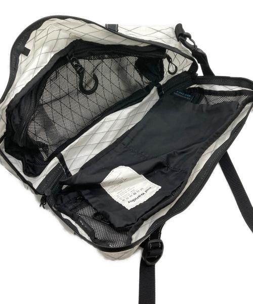 and wander（アンドワンダー）and wander (アンドワンダー) X-pack TOOL BAG / ショルダーバッグ ホワイトの古着・服飾アイテム