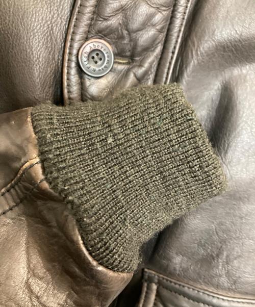 Abercrombie & Fitch（アバクロンビー アンド フィッチ）Abercrombie & Fitch (アバクロンビー アンド フィッチ) G-1 襟ボアレザージャケット ブラウン サイズ:Ｍの古着・服飾アイテム