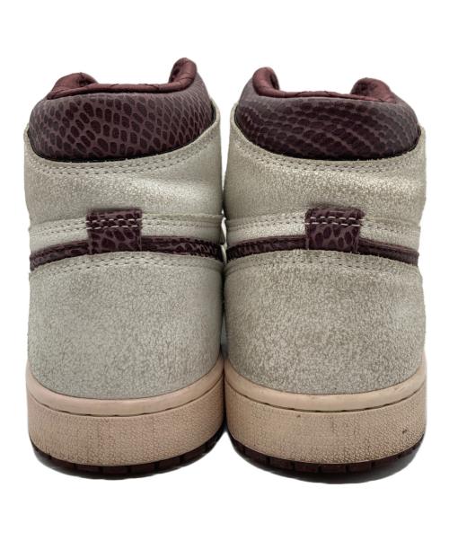 NIKE（ナイキ）NIKE (ナイキ) A Ma Maniere (ア・マ・マニエール) AIR JORDAN 1 RETRO HI OG / エアジョーダン ホワイト×ボルドー サイズ:US9.5の古着・服飾アイテム