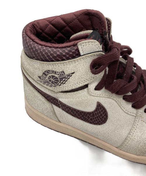 NIKE（ナイキ）NIKE (ナイキ) A Ma Maniere (ア・マ・マニエール) AIR JORDAN 1 RETRO HI OG / エアジョーダン ホワイト×ボルドー サイズ:US9.5の古着・服飾アイテム