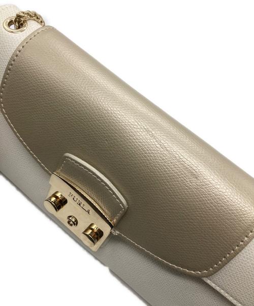 FURLA（フルラ）FURLA (フルラ) メトロポリスチェーンショルダーバッグ アイボリーの古着・服飾アイテム