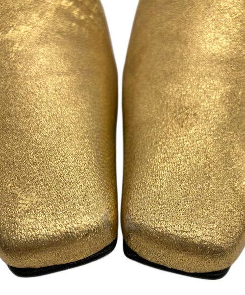 Mame Kurogouchi（マメクロゴウチ）mame kurogouchi (マメクロゴウチ) Curved Line Low Heel Metallic Babouche Shoes ゴールド サイズ:24.5の古着・服飾アイテム