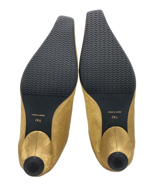 Mame Kurogouchi（マメクロゴウチ）mame kurogouchi (マメクロゴウチ) Curved Line Low Heel Metallic Babouche Shoes ゴールド サイズ:24.5の古着・服飾アイテム