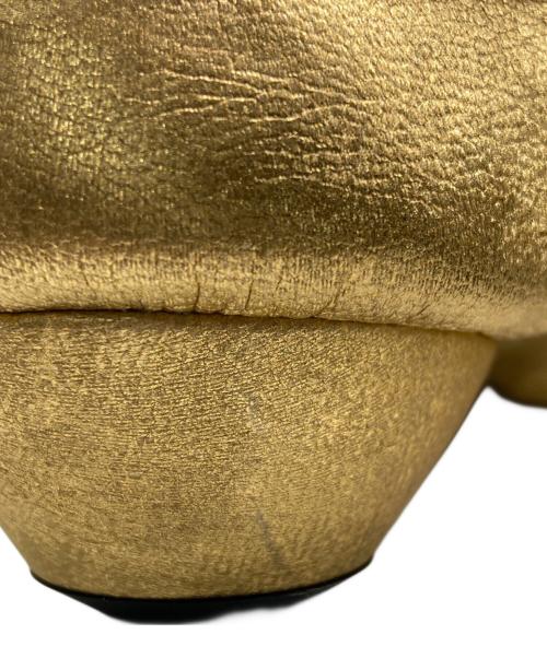 Mame Kurogouchi（マメクロゴウチ）mame kurogouchi (マメクロゴウチ) Curved Line Low Heel Metallic Babouche Shoes ゴールド サイズ:24.5の古着・服飾アイテム