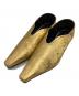 mame kurogouchi（マメクロゴウチ）の古着「Curved Line Low Heel Metallic Babouche Shoes」｜ゴールド