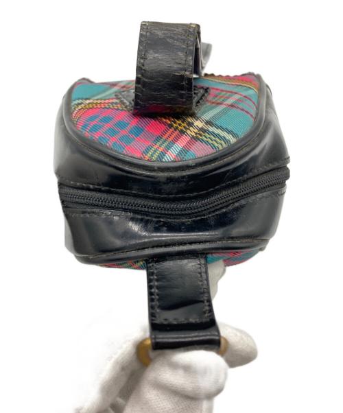 Vivienne Westwood（ヴィヴィアンウエストウッド）Vivienne Westwood (ヴィヴィアンウエストウッド) チェックハンドポーチ ブラックの古着・服飾アイテム