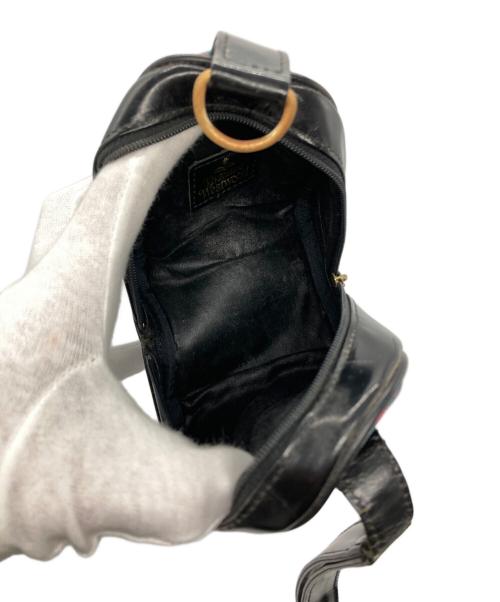 Vivienne Westwood（ヴィヴィアンウエストウッド）Vivienne Westwood (ヴィヴィアンウエストウッド) チェックハンドポーチ ブラックの古着・服飾アイテム
