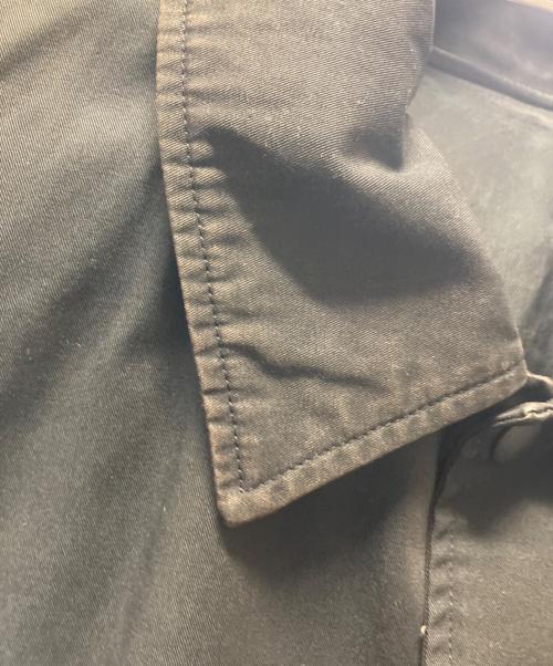 JohnUNDERCOVER（ジョンアンダーカバー）JohnUNDERCOVER (ジョンアンダーカバー) バックプリントコーチジャケット ブラック サイズ:2の古着・服飾アイテム