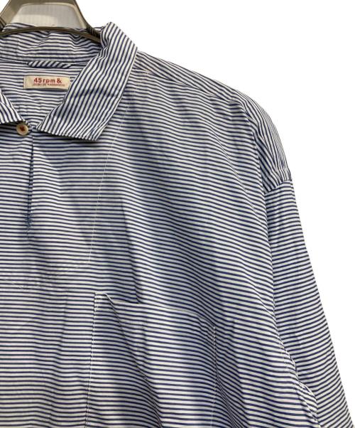 45rpm&（フォーティファイブアールピーエムアンド）45rpm& (フォーティファイブアールピーエムアンド) スキッパーブラウス ブルー×ホワイト サイズ:5の古着・服飾アイテム