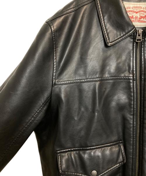 LEVI'S（リーバイス）LEVI'S (リーバイス) MA-1スタイルエコレザージャケット ブラック サイズ:XLの古着・服飾アイテム