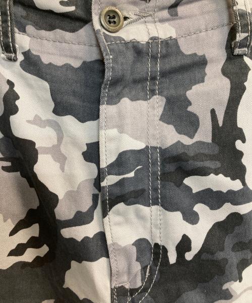 LEVI'S（リーバイス）LEVI'S (リーバイス) カモフラパンツ ブラック×グレー サイズ:W32の古着・服飾アイテム