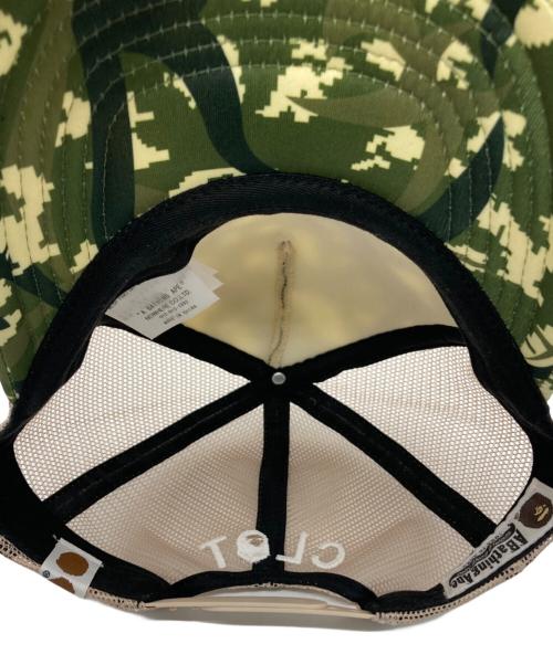 A BATHING APE（アベイシングエイプ）A BATHING APE (ア ベイシング エイプ) EGRA CAMO TRUCKER CAP / カモフラトラッカーキャップ グリーン×ベージュの古着・服飾アイテム