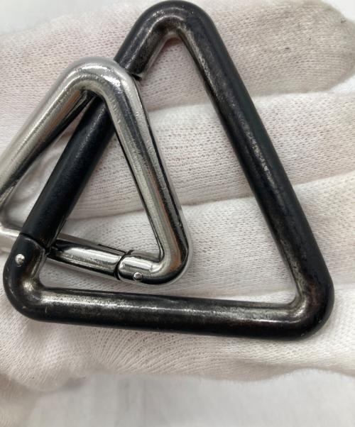 BOTTEGA VENETA（ボッテガベネタ）BOTTEGA VENETA (ボッテガベネタ) トライアングルキーリング ブラック×シルバーの古着・服飾アイテム