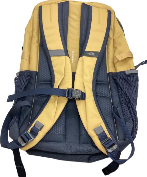 THE NORTH FACE（ザ ノース フェイス）THE NORTH FACE (ザ ノース フェイス) PIVOTER / ピボターリュック カーキの古着・服飾アイテム