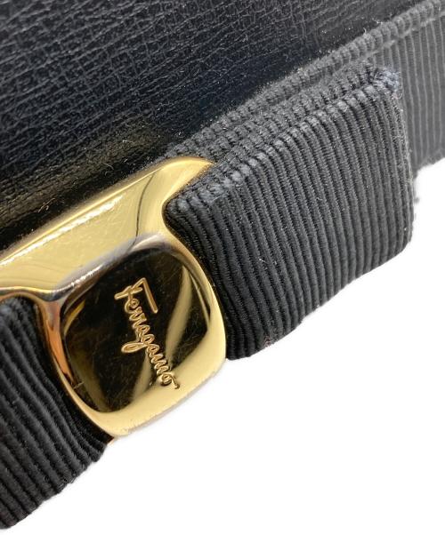 Salvatore Ferragamo（サルヴァトーレ フェラガモ）Salvatore Ferragamo (サルヴァトーレ フェラガモ) ヴァラリボンレザー長財布の古着・服飾アイテム