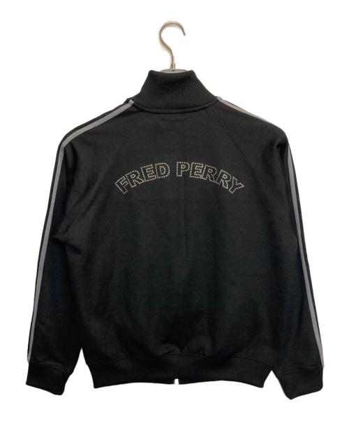 FRED PERRY（フレッドペリー）FRED PERRY (フレッドペリー) スタッズロゴトラックジャケット ブラック サイズ:Ｍの古着・服飾アイテム