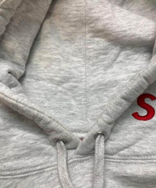 SUPREME（シュプリーム）Supreme (シュプリーム) Sロゴパーカー グレー サイズ:ＸＬの古着・服飾アイテム