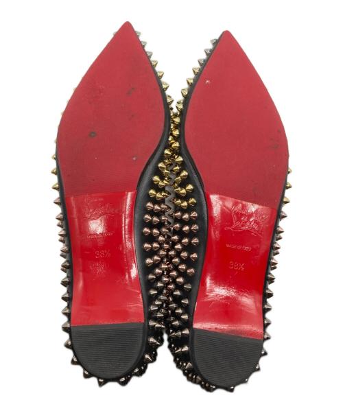 Christian Louboutin（クリスチャン・ルブタン）Christian Louboutin (クリスチャン・ルブタン) スタッズポインテッドトゥフラットパンプス ブラック サイズ:381/2の古着・服飾アイテム