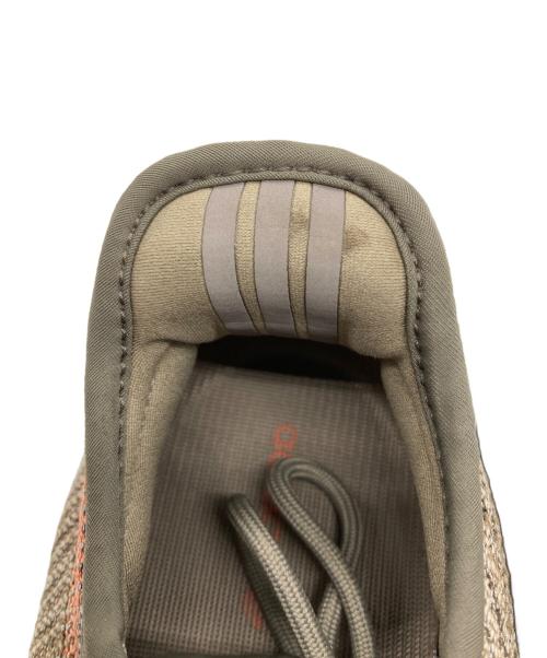 adidas（アディダス）adidas (アディダス) YEEZY BOOST 350 ブラウン×レッド サイズ:27cmの古着・服飾アイテム