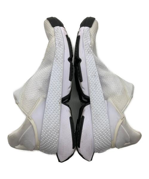 NIKE（ナイキ）NIKE (ナイキ) フライイーズローカットスニーカー ホワイト サイズ:US7.5の古着・服飾アイテム