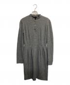 GUCCIグッチ）の古着「スタンドネックタックウールミニワンピース」｜グレー