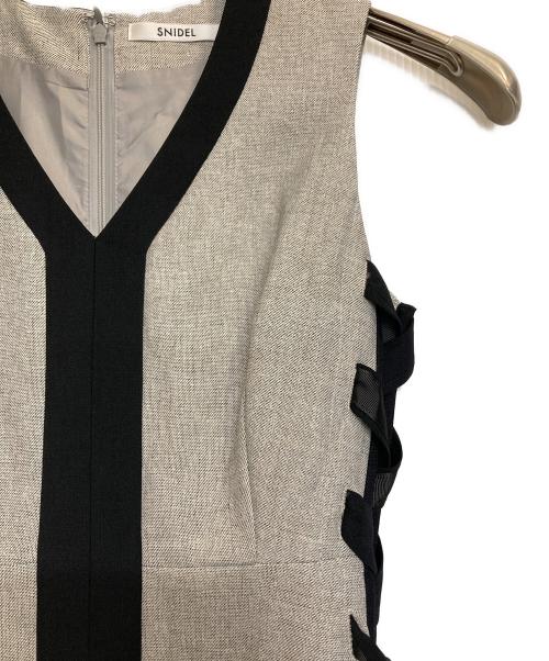 Snidel（スナイデル）Snidel (スナイデル) サイドプリーツバイカラーワンピ グレー×ブラック サイズ:00の古着・服飾アイテム