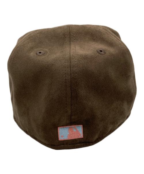 New Era（ニューエラ）New Era (ニューエラ) スエードライクキャップ ピンク×ブラウン サイズ:7 3/8の古着・服飾アイテム