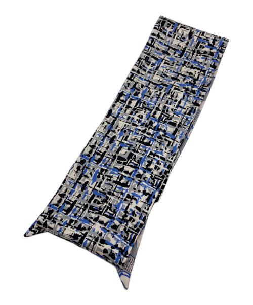 CHANEL（シャネル）CHANEL (シャネル) ロゴフラワープリントスカーフ グレーの古着・服飾アイテム